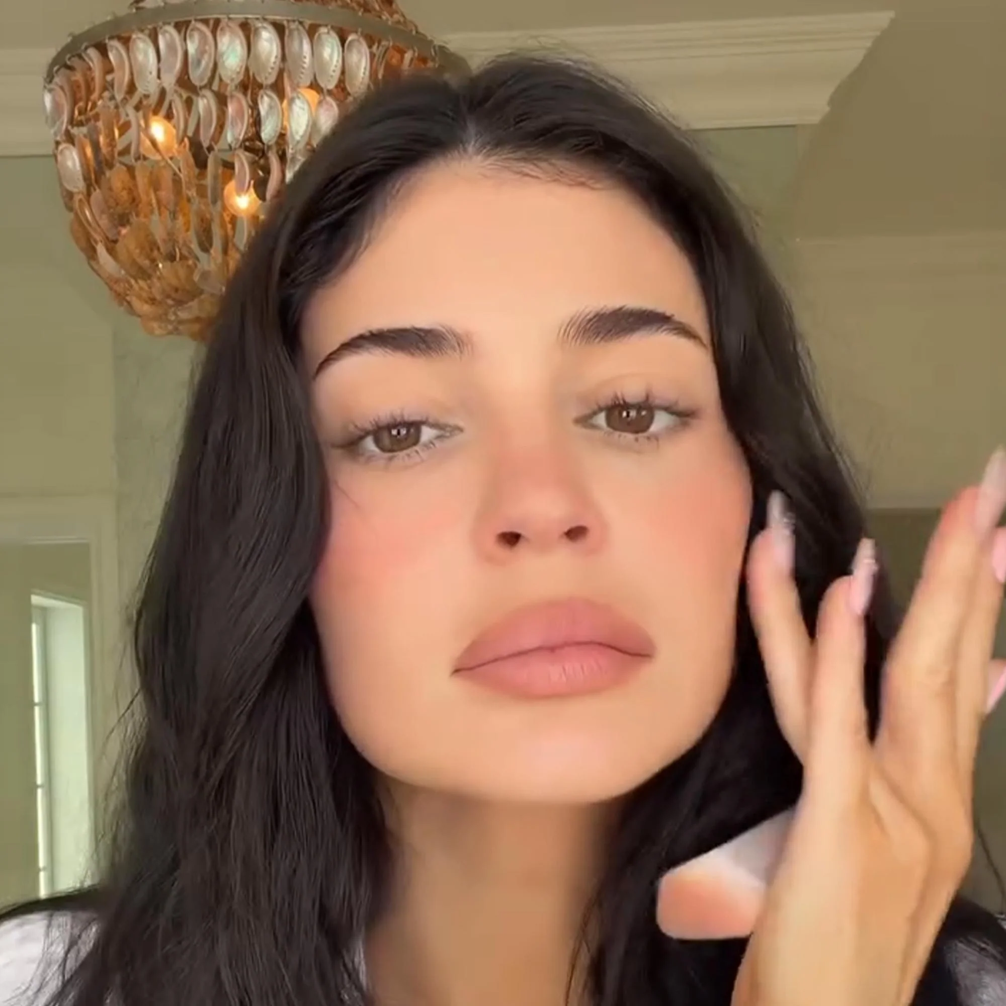 Kylie’s Effortless Beach Look Bundle
