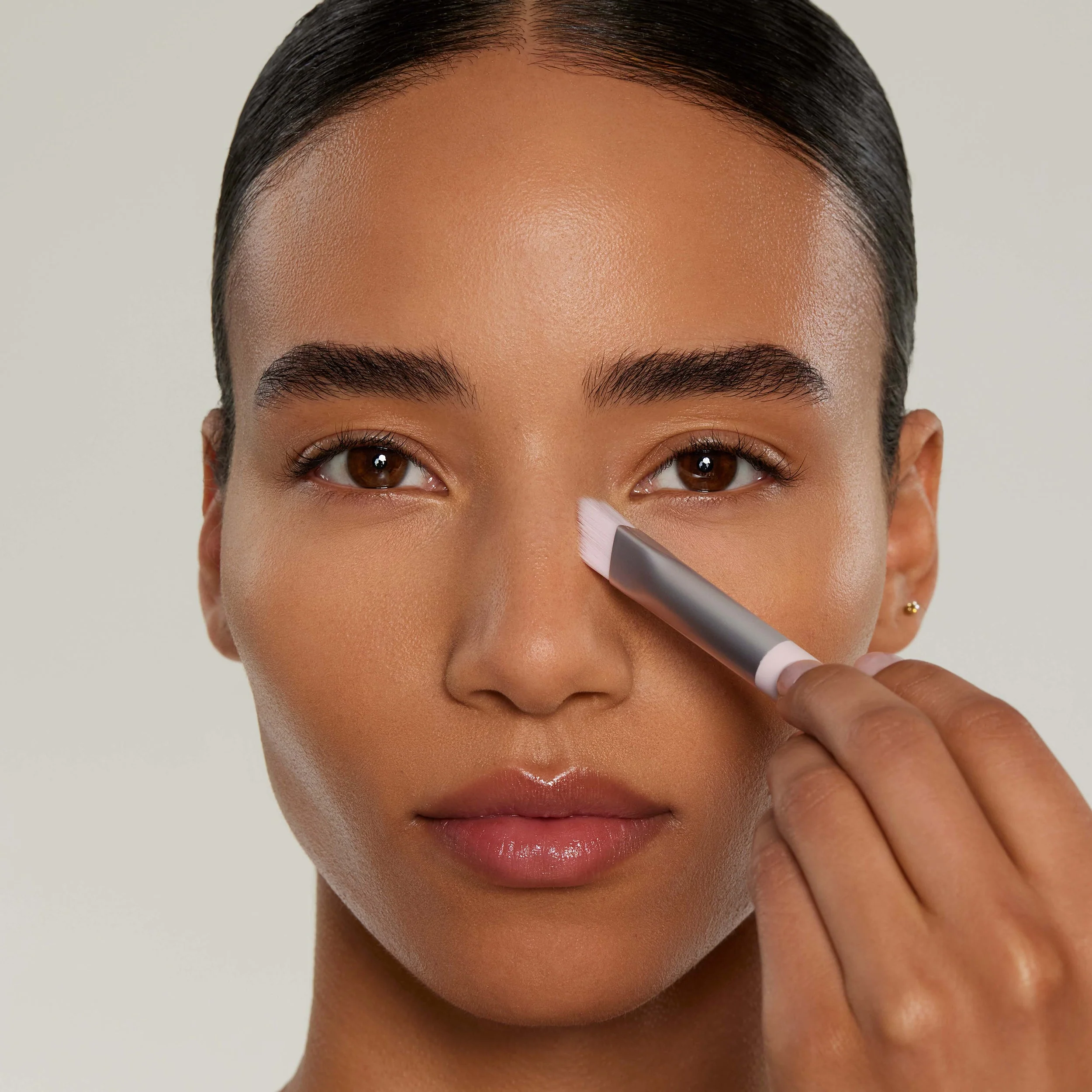 Precise Sculpting Complexion Brush 05 - Image 2